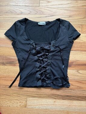 Rave City Lace-Up Top Size Small